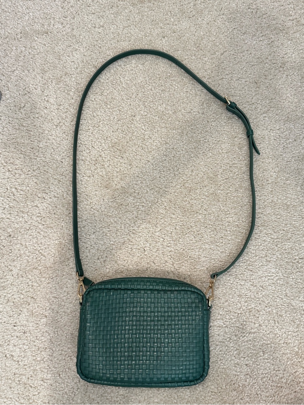 ๐น Quince Like New Green Woven Crossbody Bag - Women's Shoulder Purse